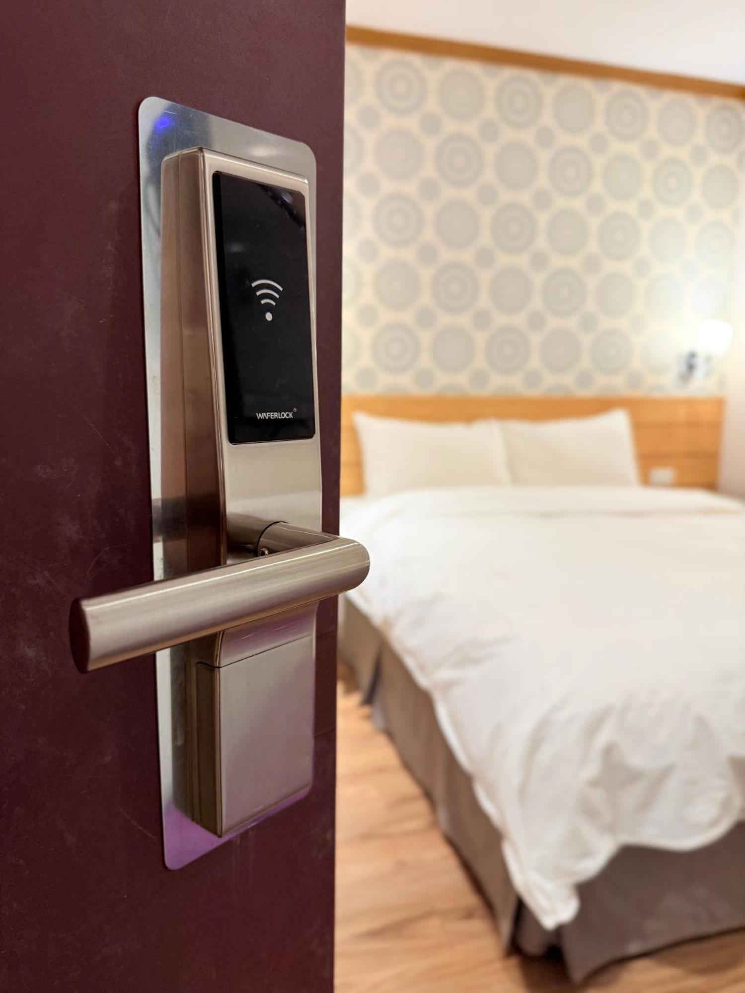 泊居旅店 Oursinn Hotel Đài Bắc Ngoại thất bức ảnh