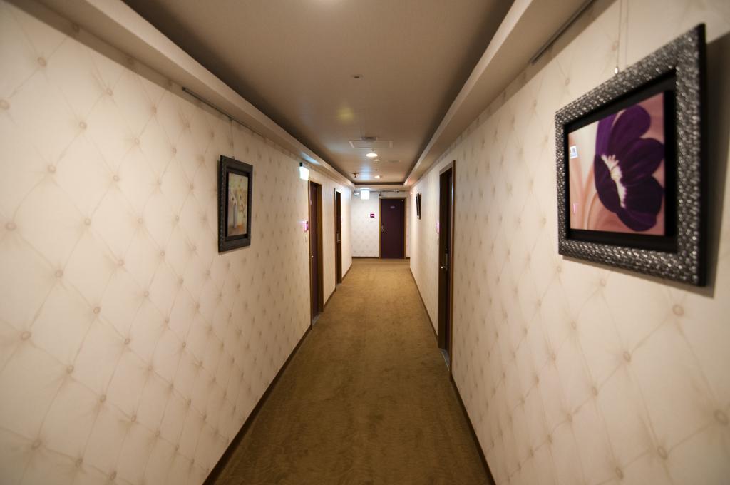 泊居旅店 Oursinn Hotel Đài Bắc Ngoại thất bức ảnh