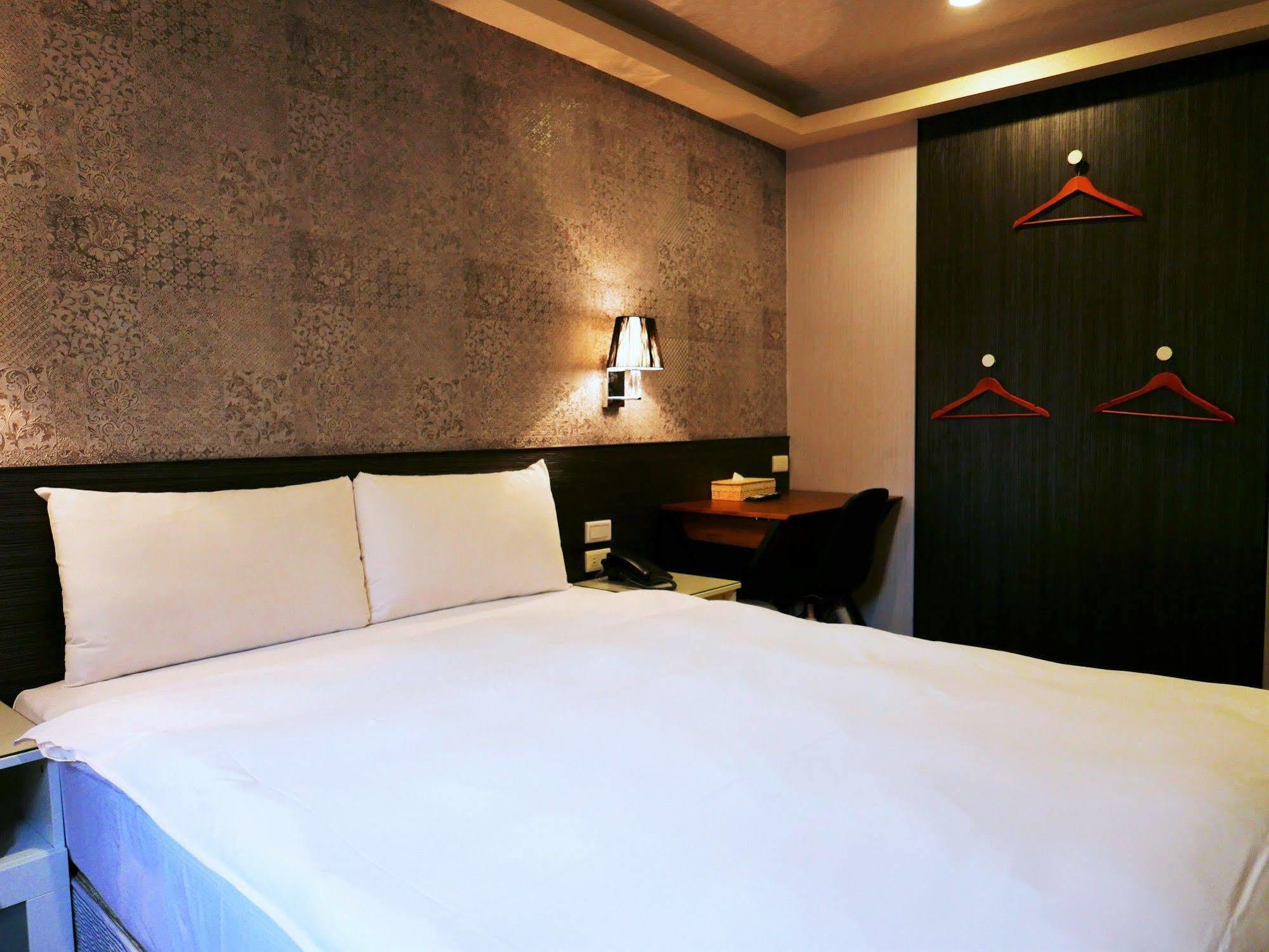 泊居旅店 Oursinn Hotel Đài Bắc Ngoại thất bức ảnh